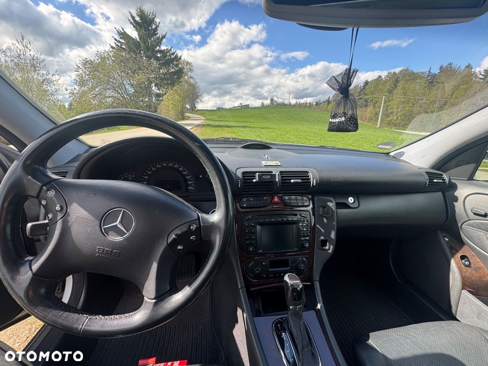 Mercedes-Benz Klasa C 320 Elegance - 14