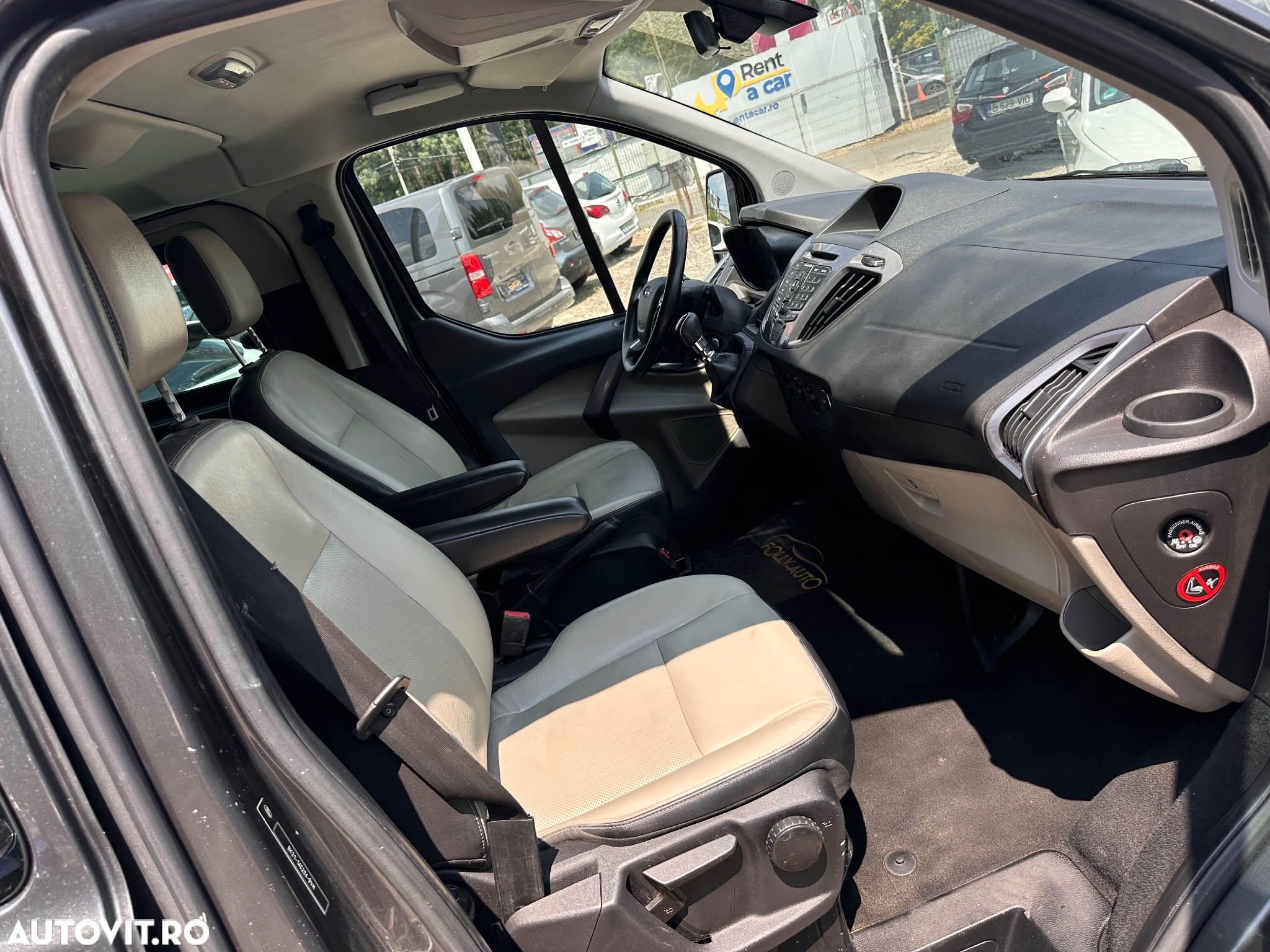 Ford Tourneo Custom 300 L2H1 VA Titanium - 24