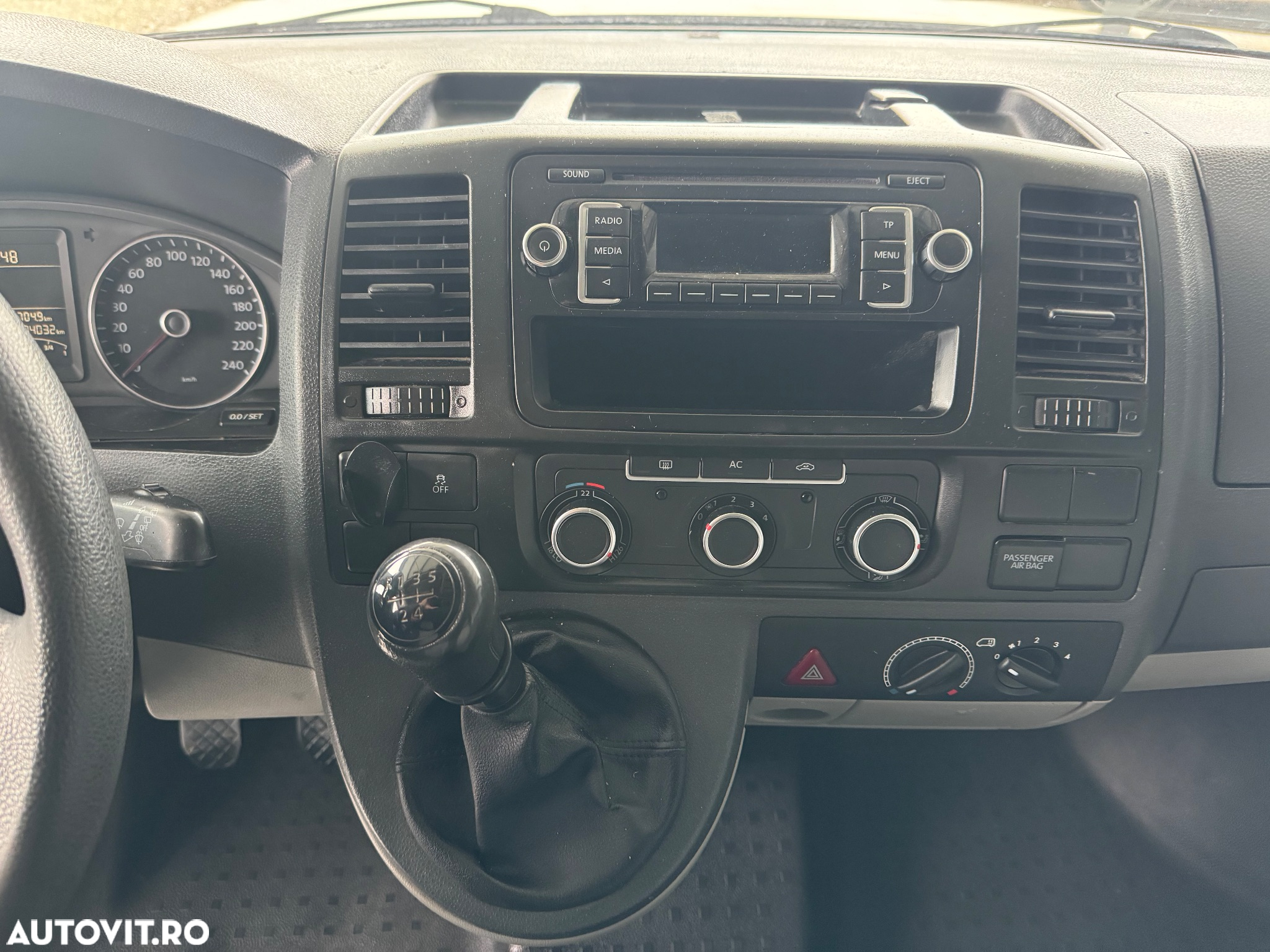 Volkswagen Transporter - 14