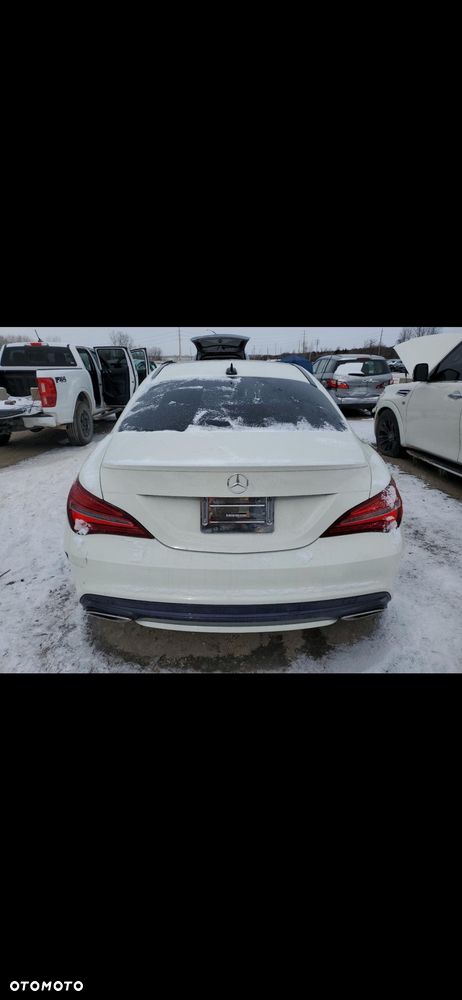 Mercedes-Benz CLA 250 4-Matic AMG Line - 19