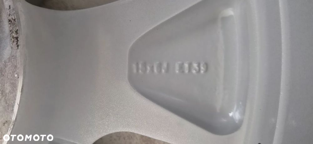 FELGI TOYOTA AURIS II 6X15 ET39 5X114,3 60,1 - 12