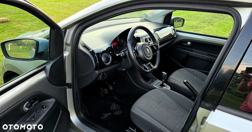 Volkswagen up! 1.0 high Perfectline - 17
