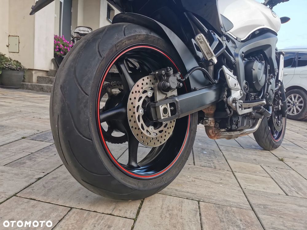 Yamaha FZ6 - 18