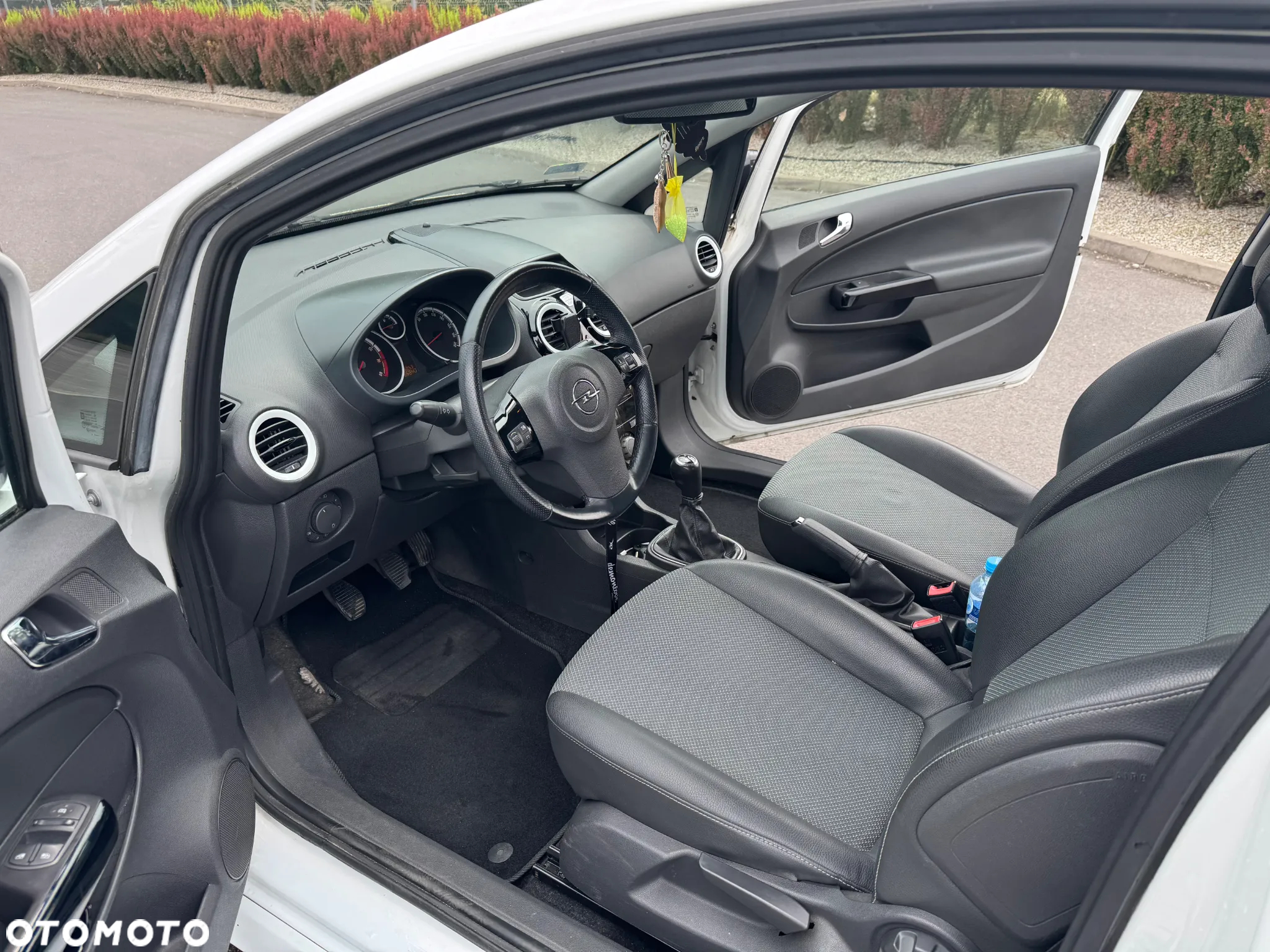 Opel Corsa 1.2 16V - 3