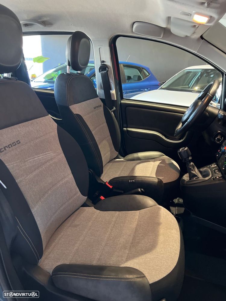 Fiat Panda 1.0 Hybrid Cross - 26
