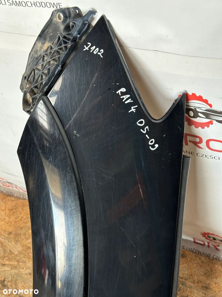 BŁOTNIK PRZEDNI LEWY TOYOTA RAV4  05-09 - 2