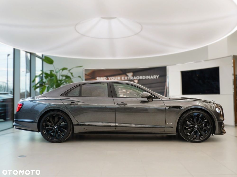 Bentley Flying Spur - 8