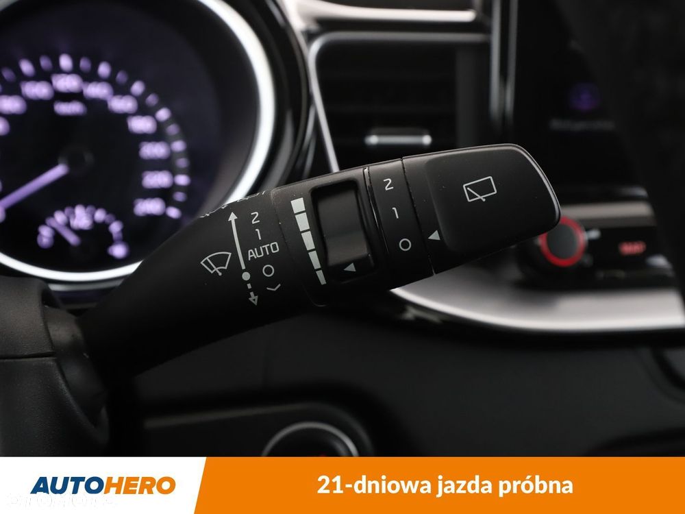 Kia XCeed - 33
