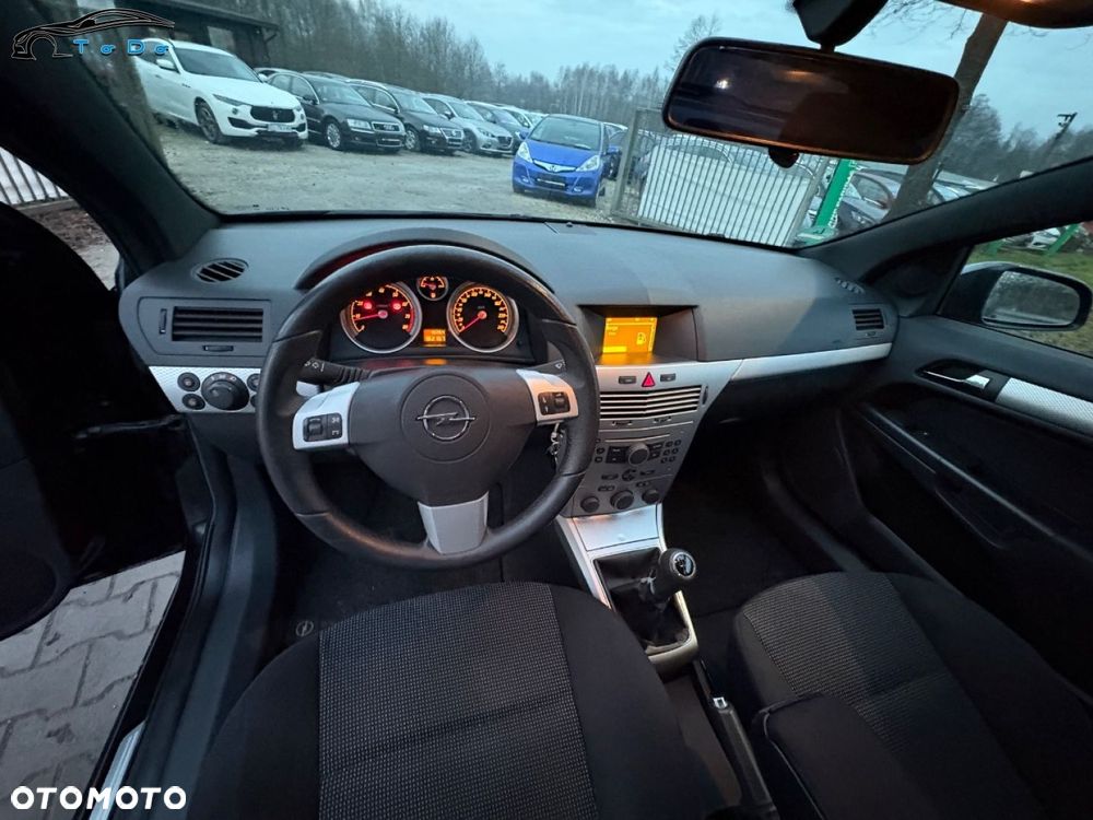 Opel Astra 1.6 Cosmo - 17