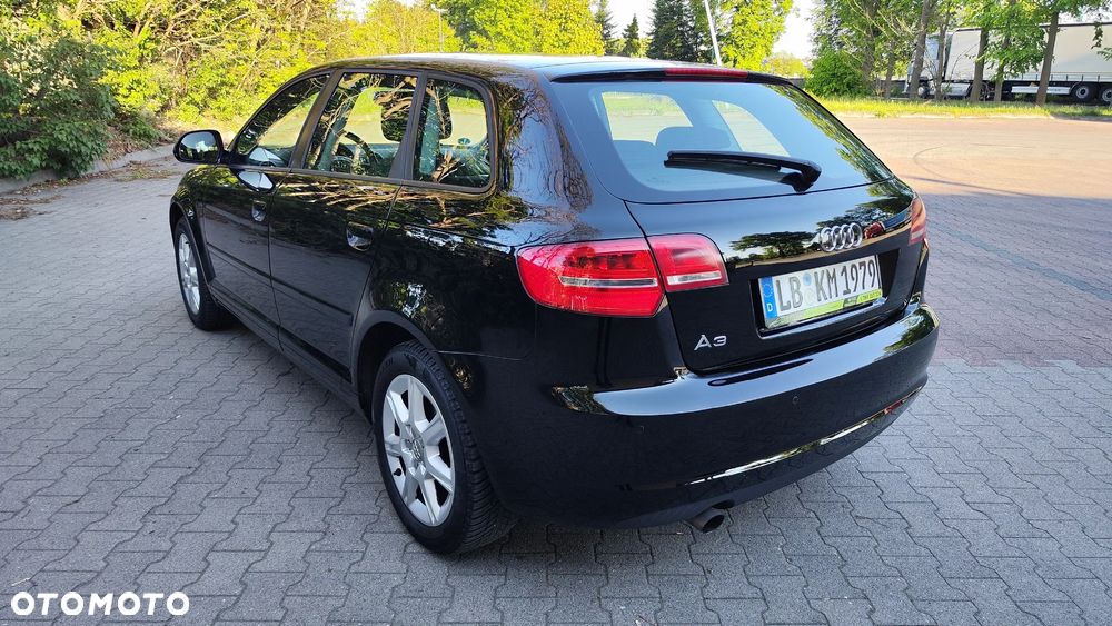 Audi A3 Sportback 1.6 Attraction - 6