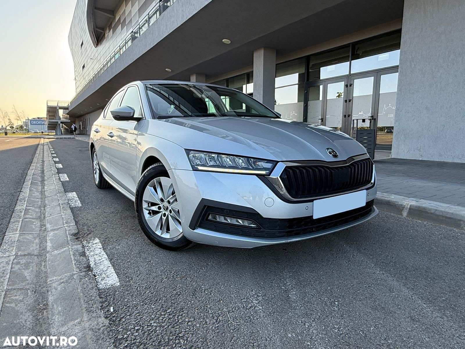 Skoda Octavia 2.0 TDI DSG Style - 3