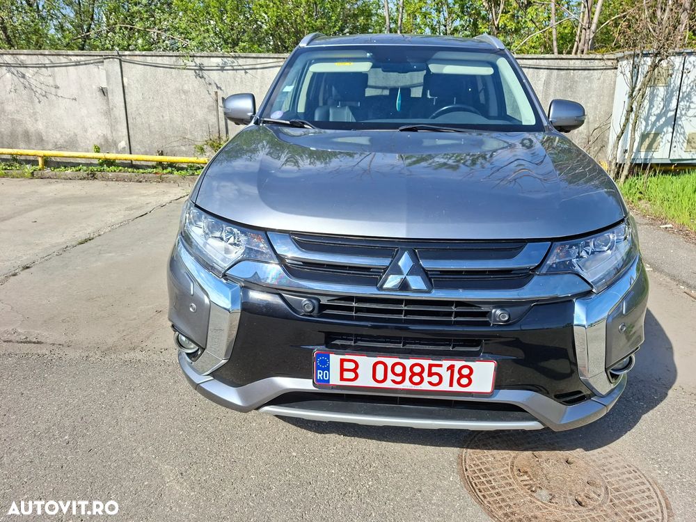 Mitsubishi Outlander - 22