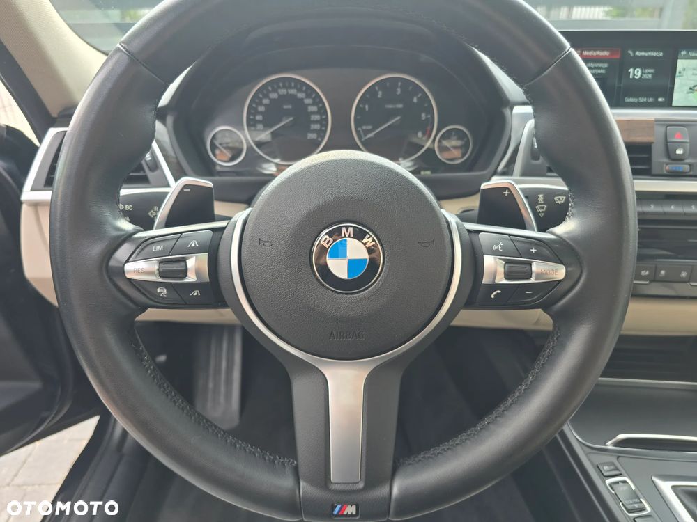 BMW Seria 3 320d xDrive Sport Line - 24