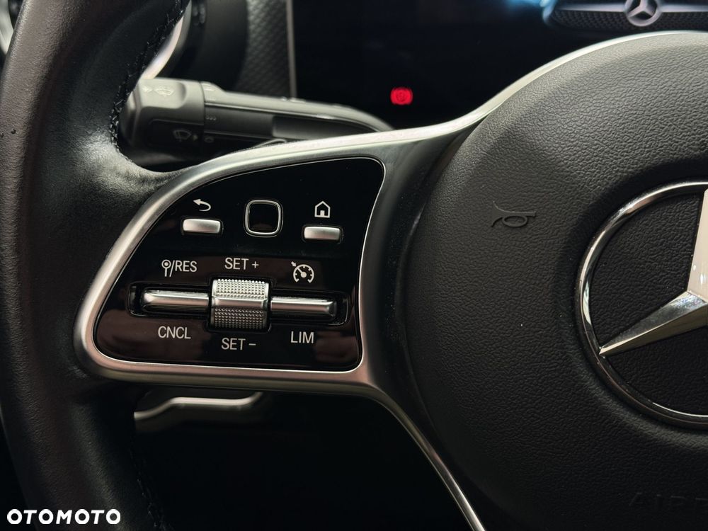 Mercedes-Benz CLA 200 Progressive 7G-DCT - 21