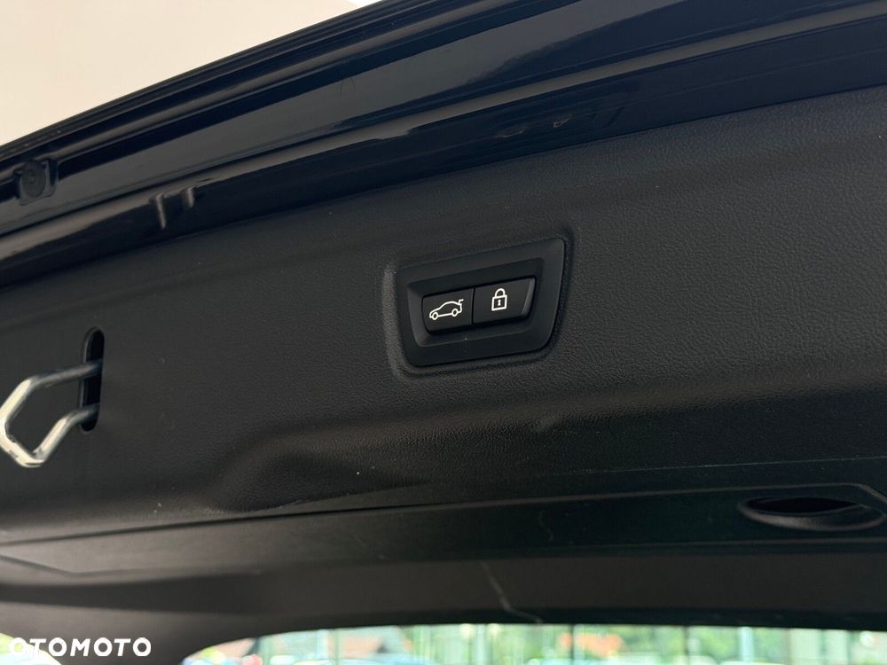BMW Seria 3 - 18