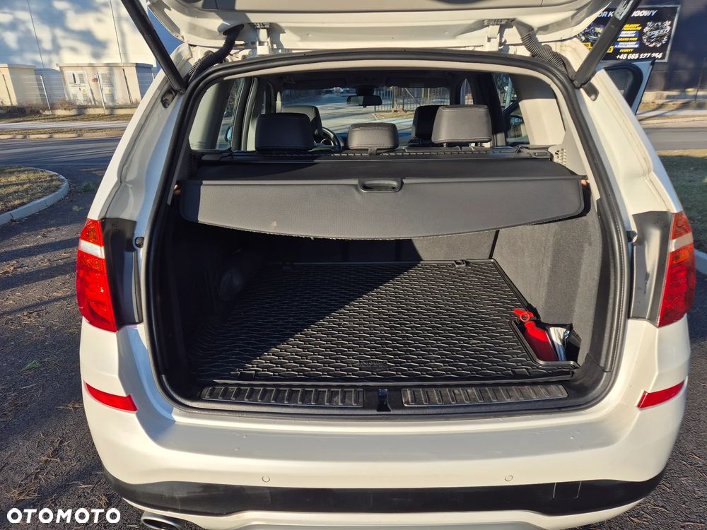 BMW X3 xDrive20d xLine - 12