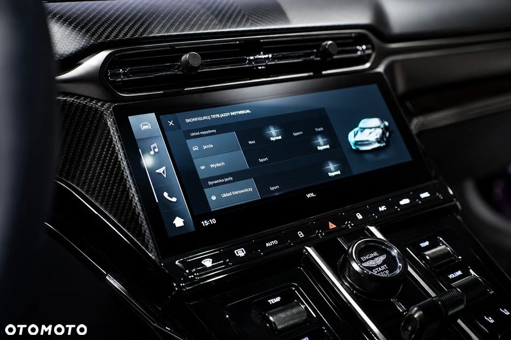 Aston Martin Vantage - 11