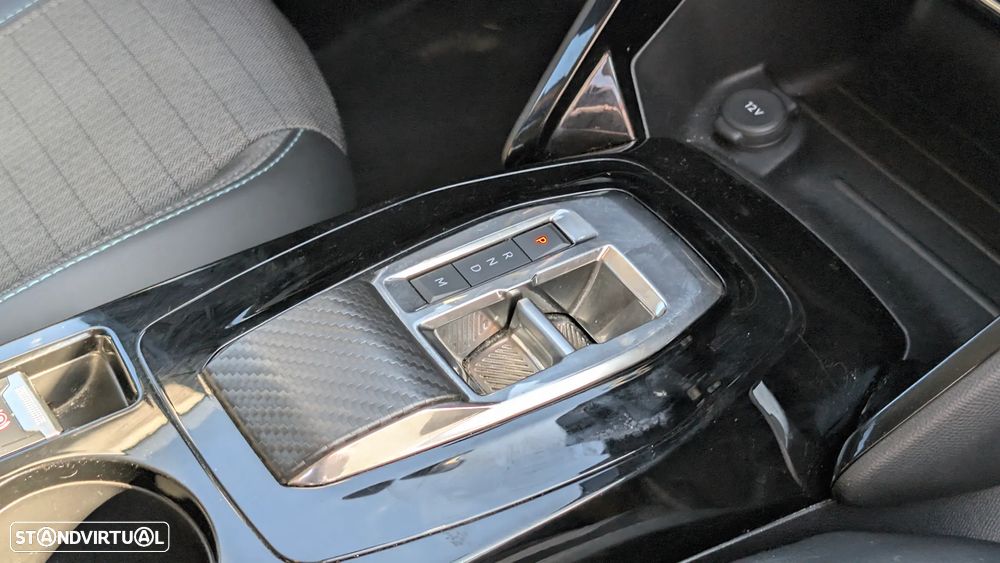 Peugeot 208 1.2 PureTech Allure EAT8 - 13