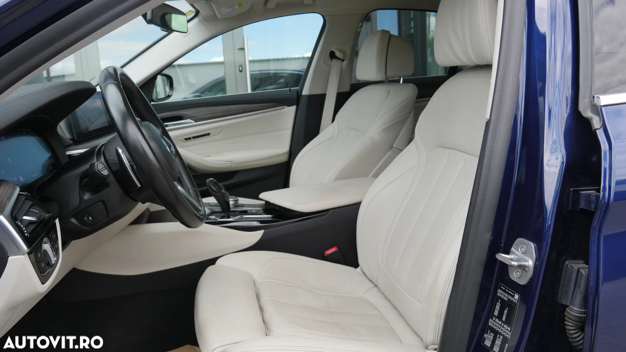 BMW Seria 5 530i Aut. Luxury Line - 3
