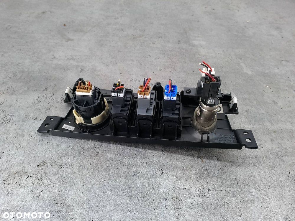 PANEL PRZEŁĄCZNIKÓW RENAULT KOLEOS I 68260JY43A - 6