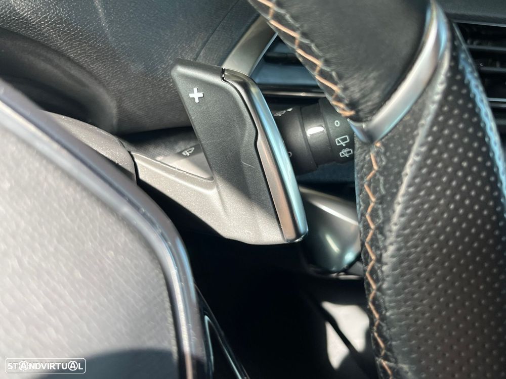 Peugeot 3008 1.5 BlueHDi GT EAT8 - 23