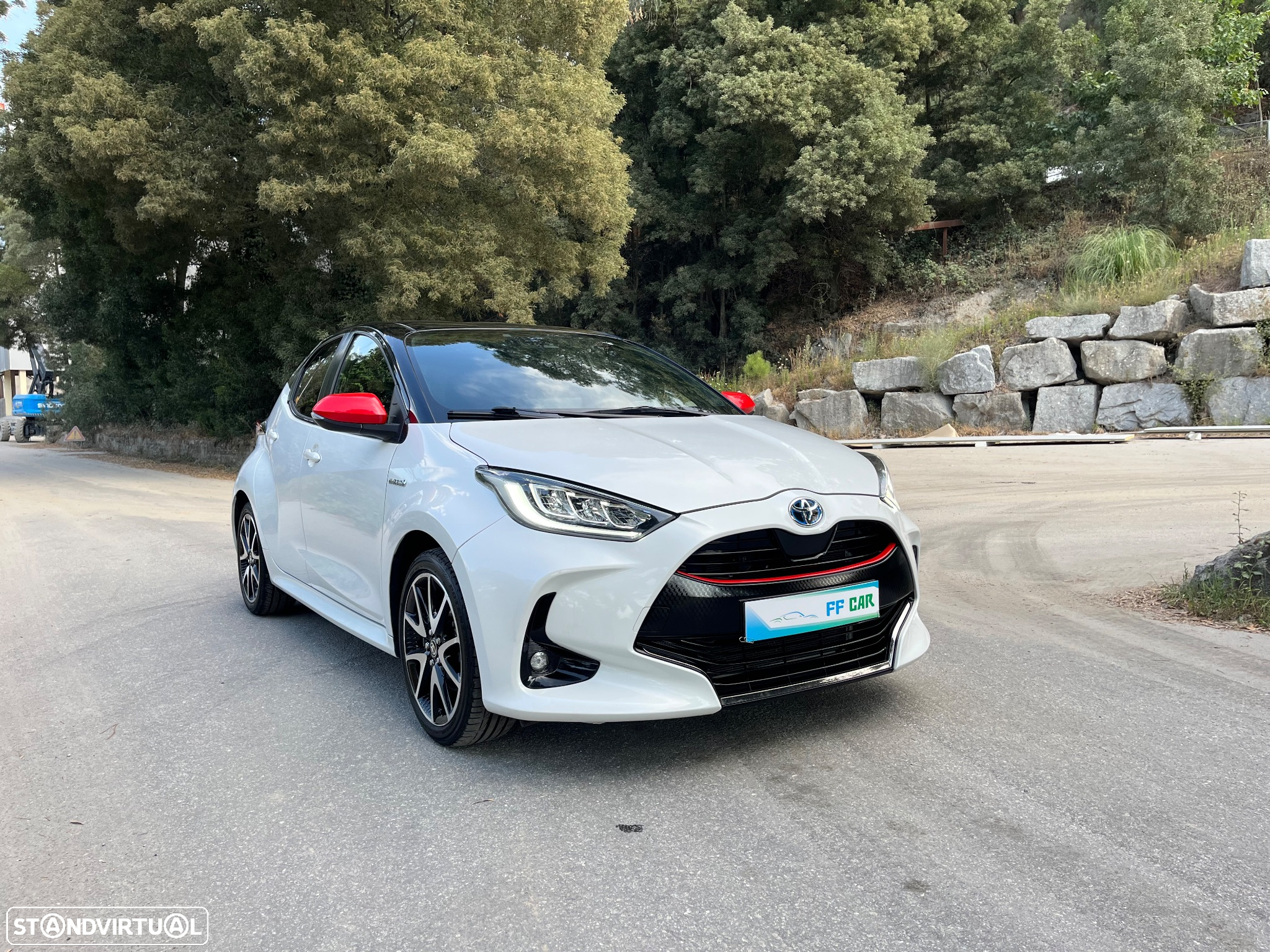 Toyota Yaris 1.5 HDF Premier Edition - 9