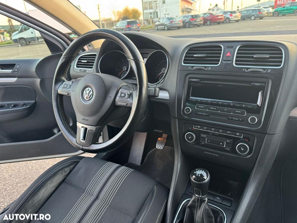 Volkswagen Golf 1.2 TSI MATCH - 8