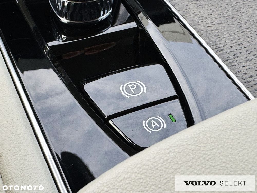 Volvo XC 90 - 25