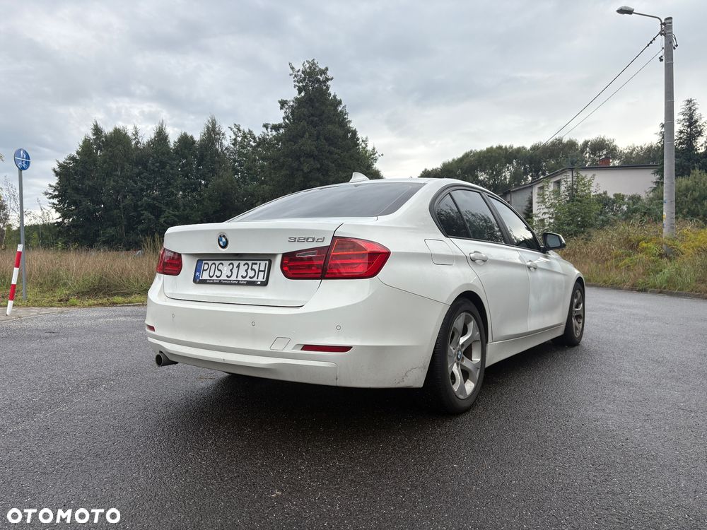 BMW Seria 3 320d Efficient Dynamics Sport Line shadow - 3
