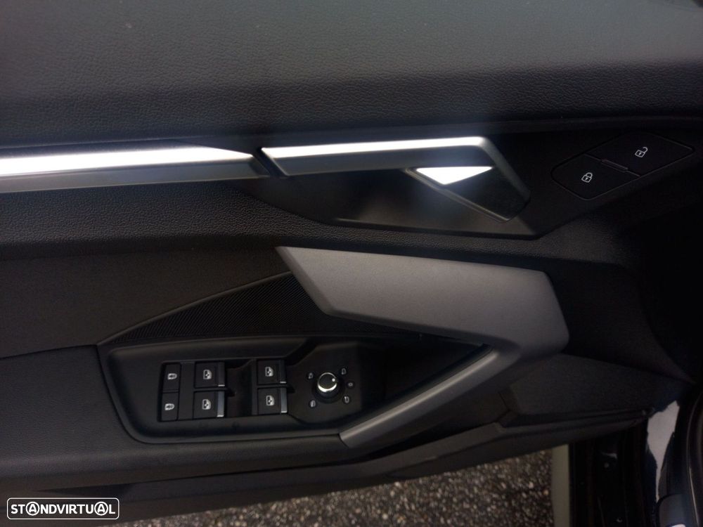 Audi A3 Sportback 30 TDI S line - 9