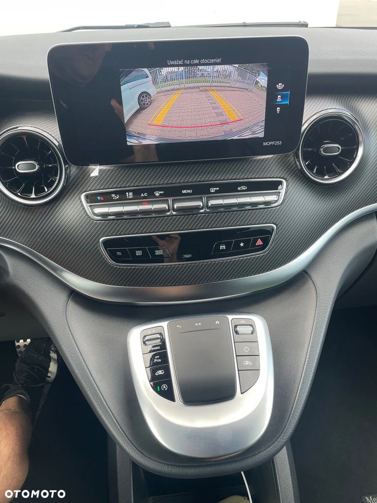 Mercedes-Benz Klasa V 300 d lang 9G-TRONIC Exclusive - 14
