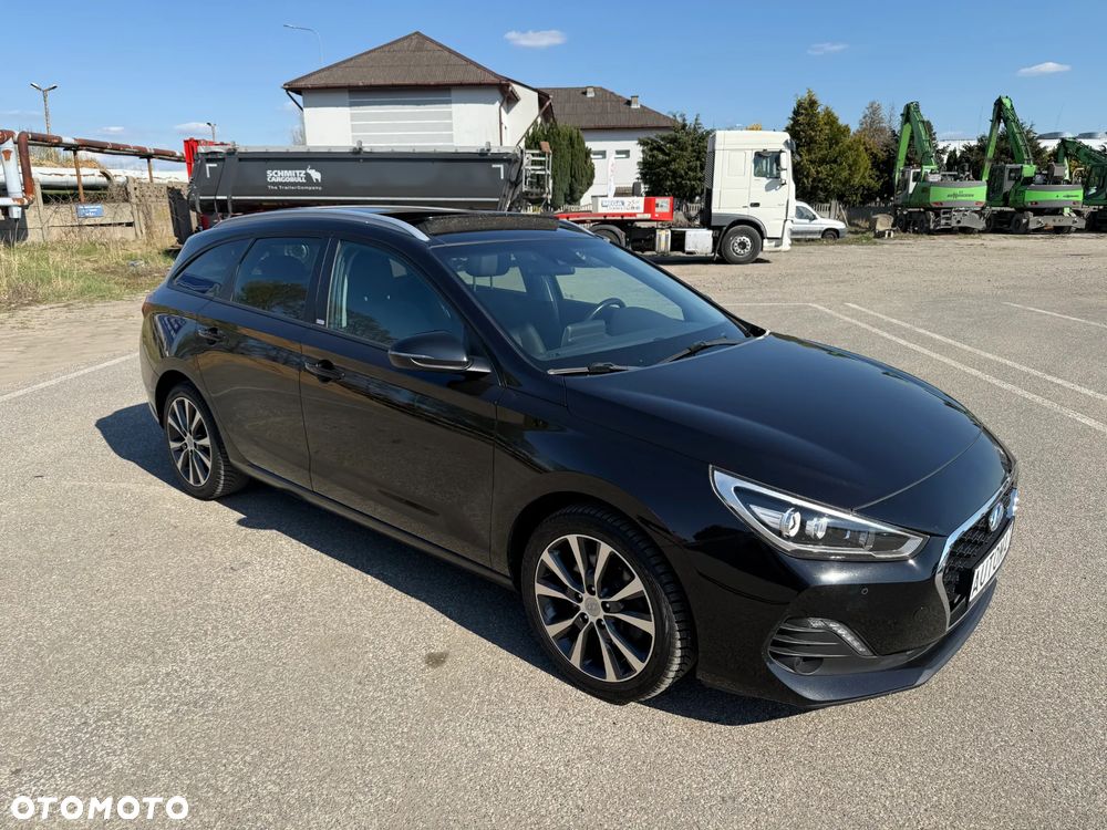 Hyundai i30 1.6 CRDI DCT Intro - 10