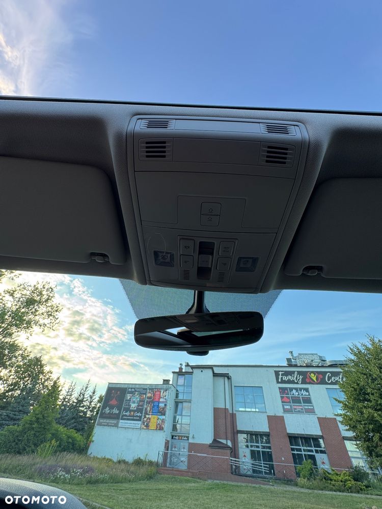 Volkswagen Touran - 20