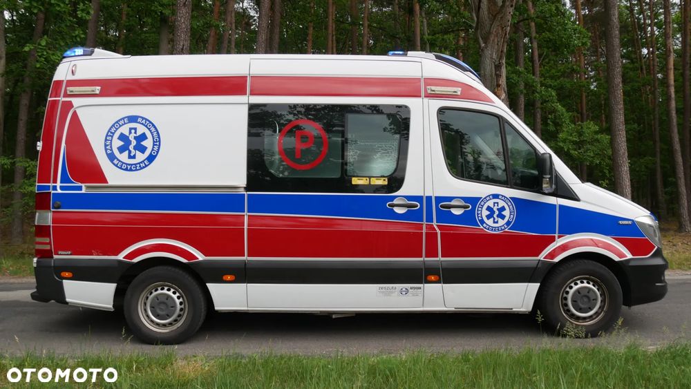 Mercedes-Benz Sprinter Ambulans - 5