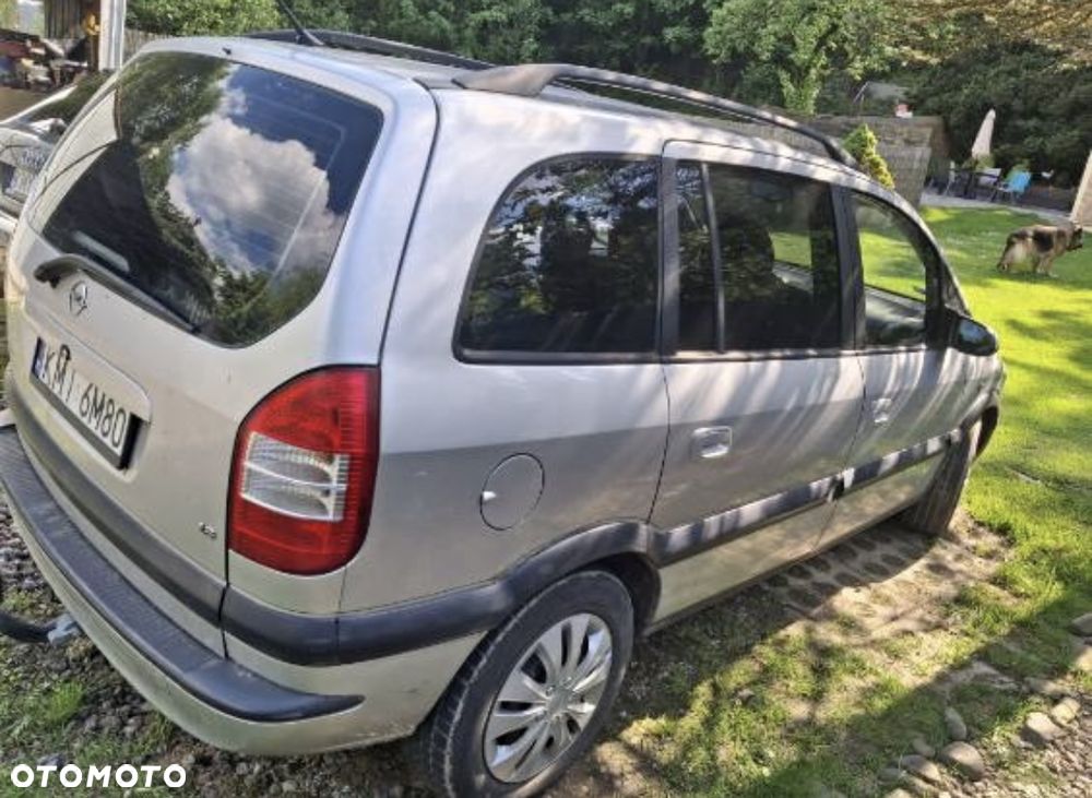 Opel Zafira 1.8 16V Comfort - 6