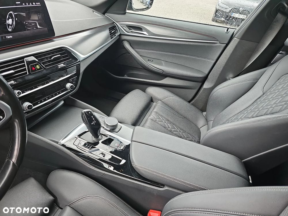 BMW Seria 5 - 16
