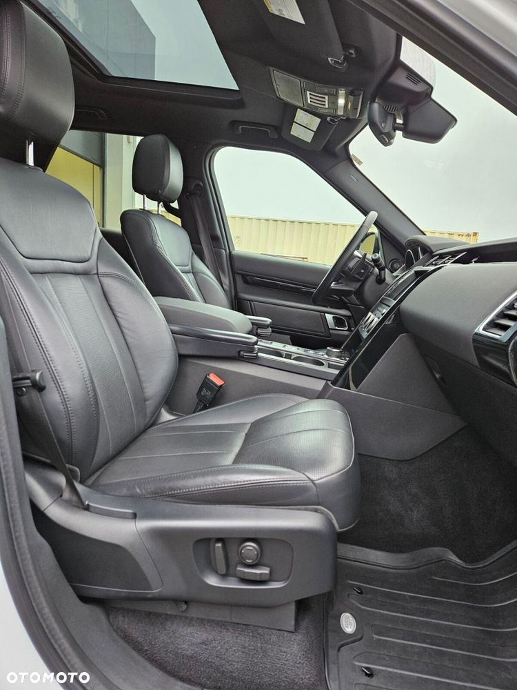Land Rover Discovery 3.0 Si6 SE - 29