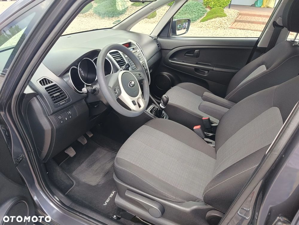 Kia Venga 1.4 CVVT Business Line - 13