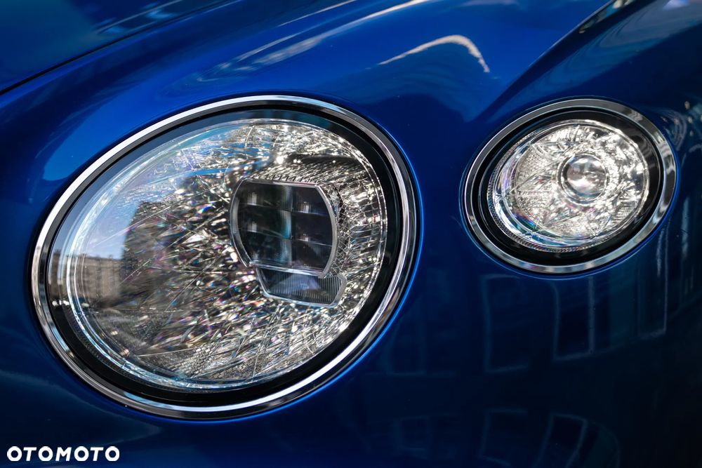 Bentley Continental GT - 11