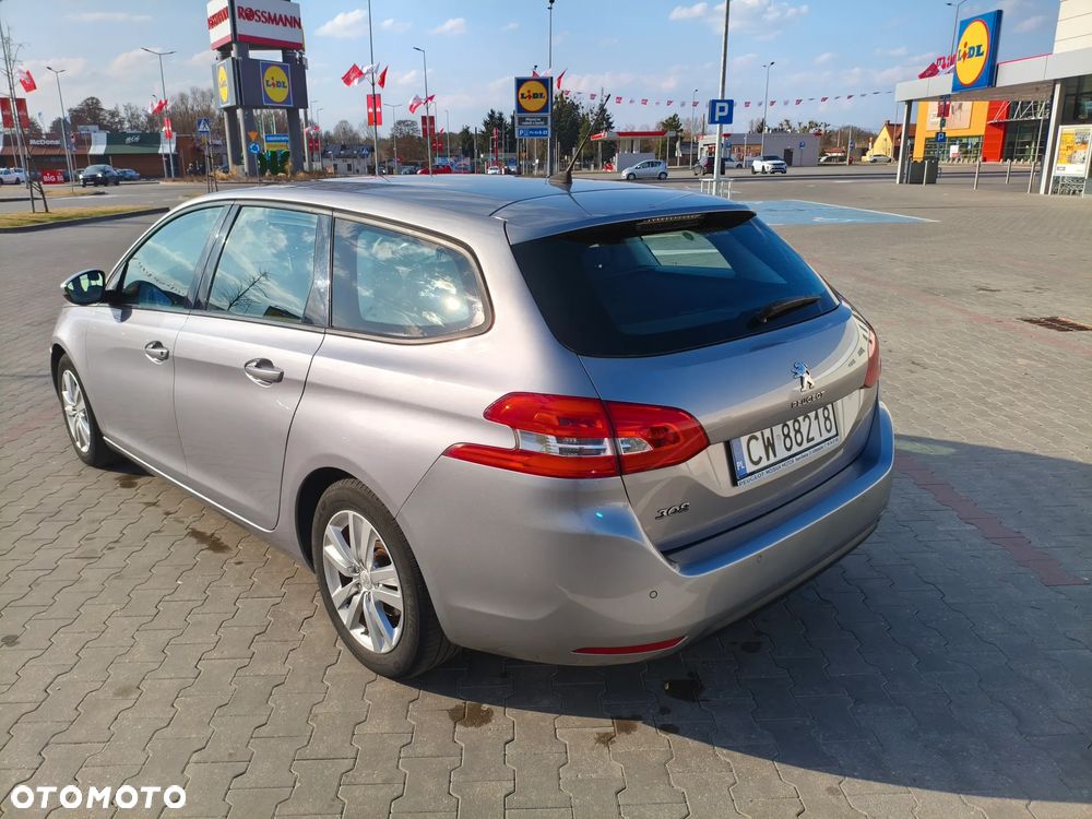 Peugeot 308 1.2 PureTech Allure S&S - 8