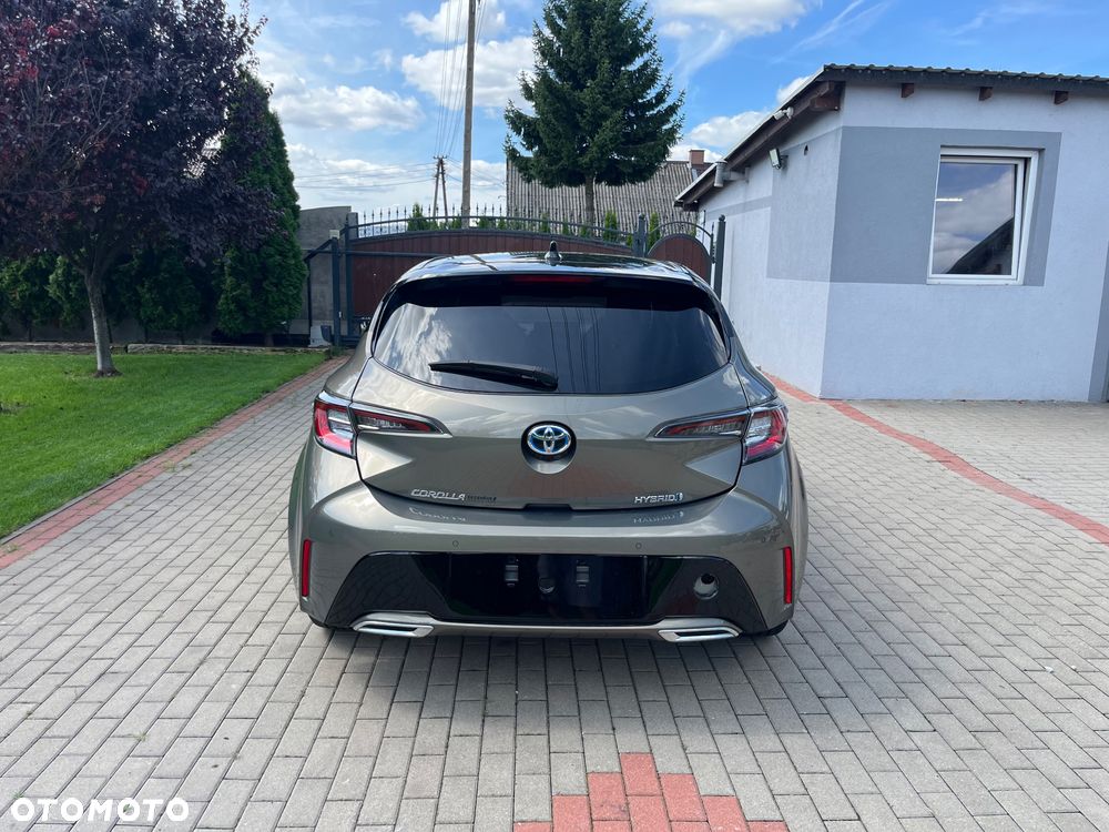 Toyota Corolla 2.0 Hybrid Executive - 37
