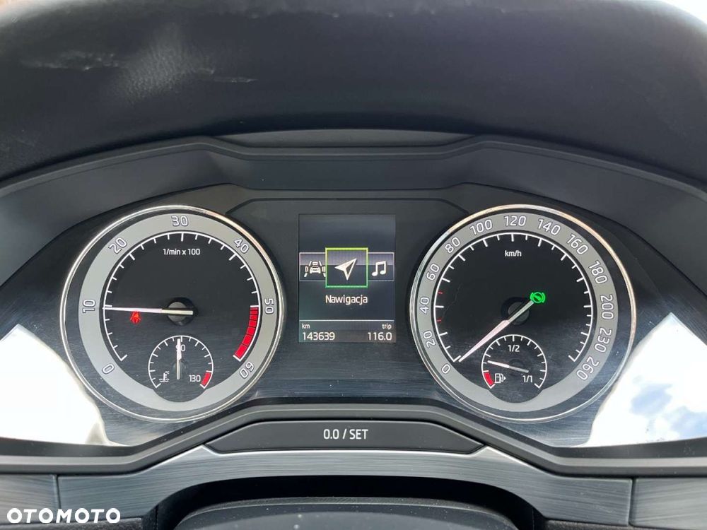 Skoda Superb 2.0 TDI DSG Style - 11