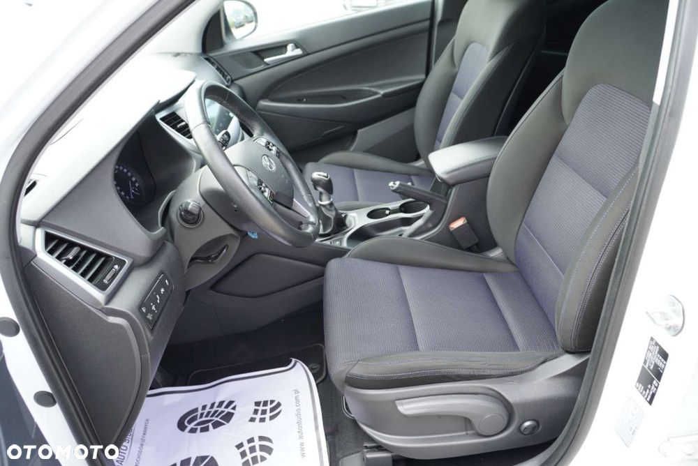 Hyundai Tucson 1.7 CRDI BlueDrive Comfort 2WD - 14