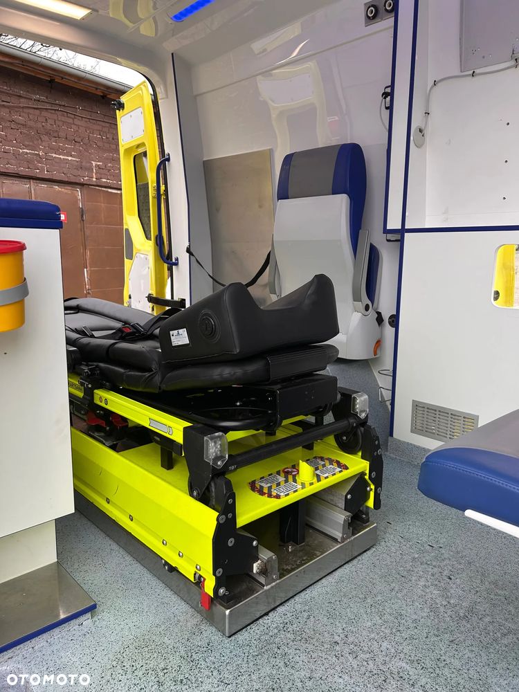 Volkswagen Crafter - 13