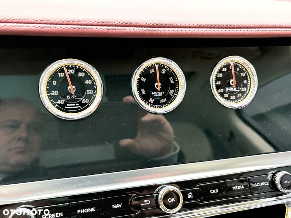 Bentley Flying Spur - 34
