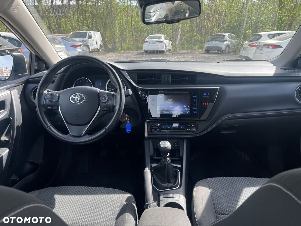 Toyota Corolla - 6