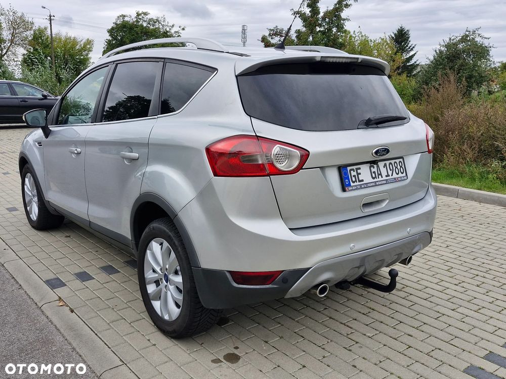 Ford Kuga 2.0 TDCi 2x4 Titanium - 26