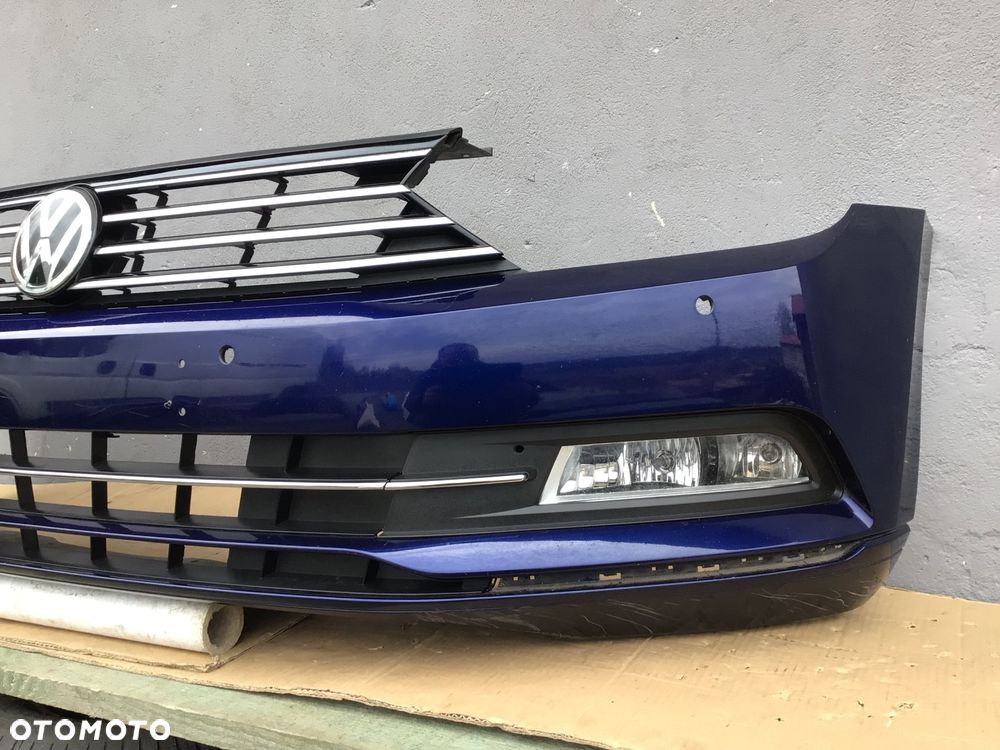 Zderzak przedni VW Passat B8 3G0 4xpdc bez spryskiwaczy - 3