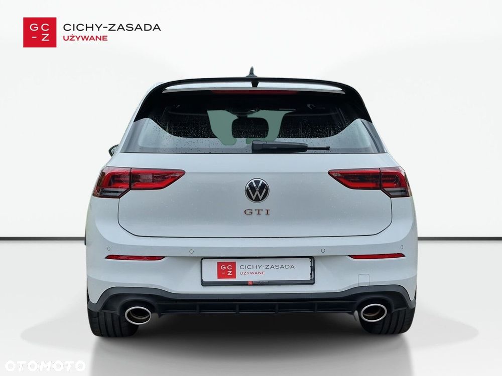 Volkswagen Golf - 4