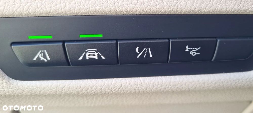 BMW 5GT 550i Luxury Line - 18